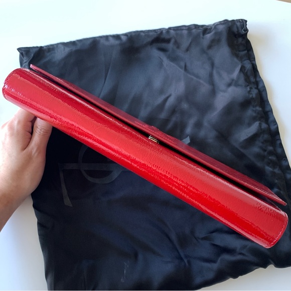 Yves Saint Laurent Belle De Jour Red Patent Calfskin Clutch - Picture 5 of 10